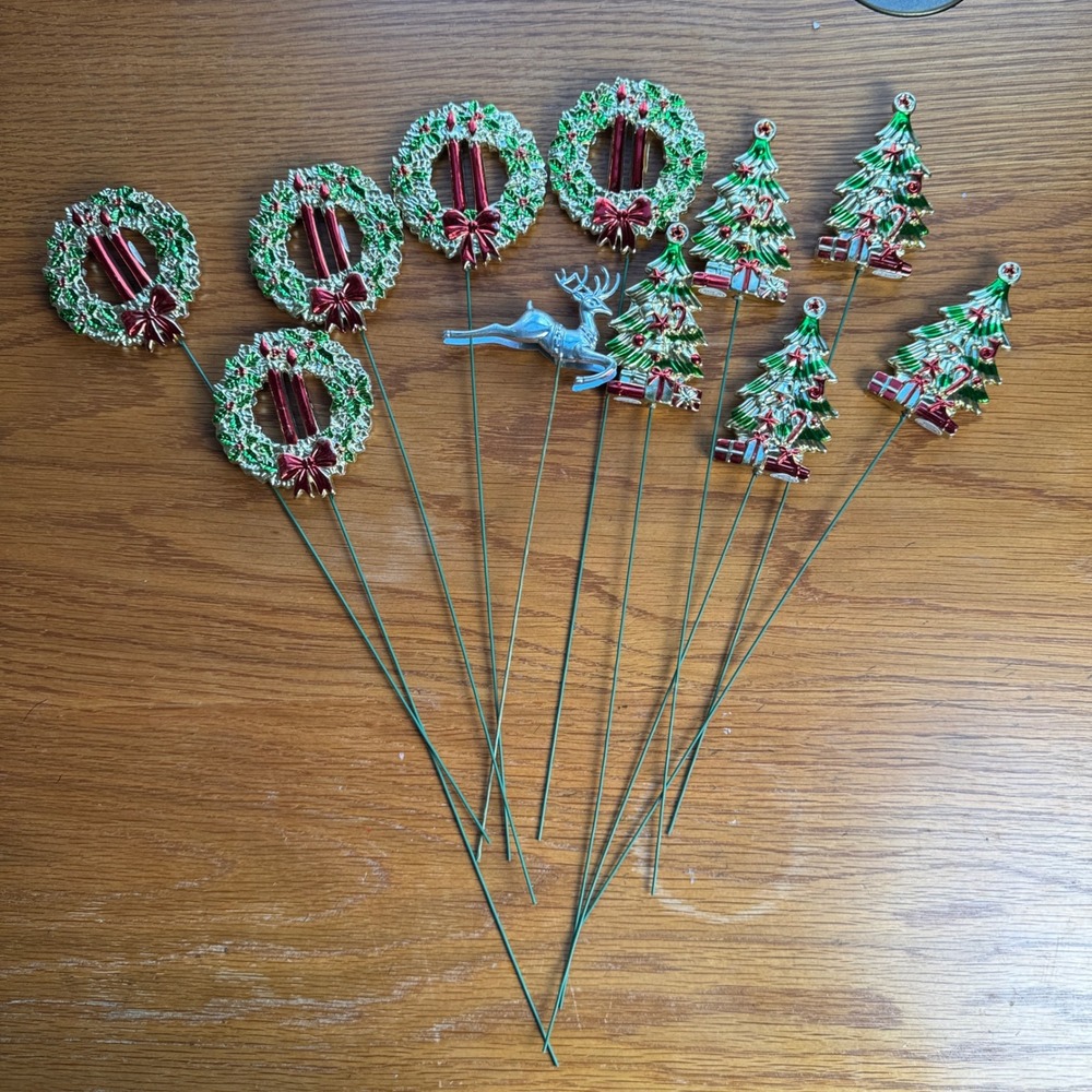 Christmas Wreath Tree Reindeer Floral Accent Picks Holiday‎ Decor Lot